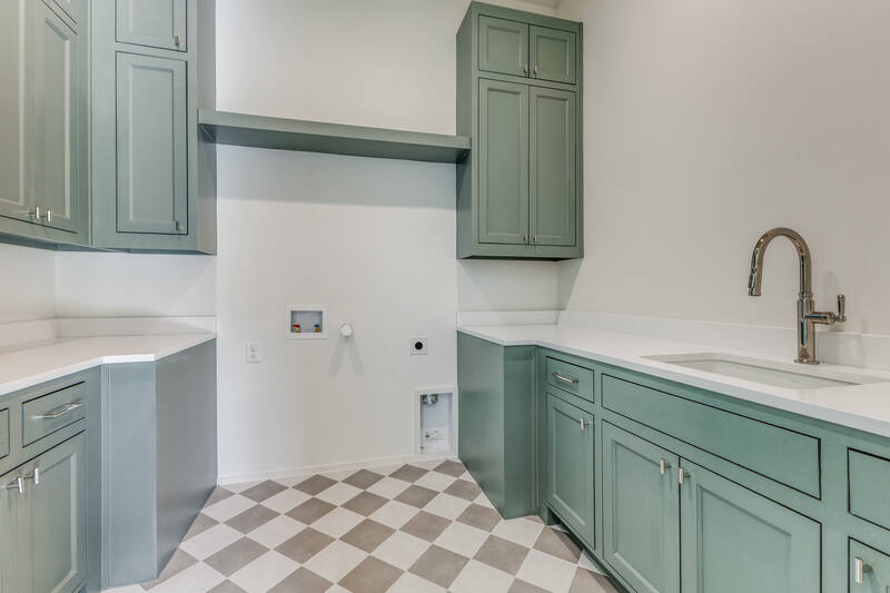 Cornelia Lane, utility room