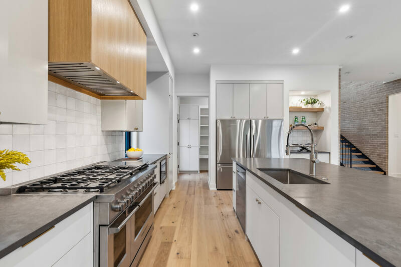 Daytonia Avenue, kitchen range wall